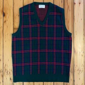 Vintage 1970s Red and Green Acyrlic Sweater Vest Size S/M Royal Jeff